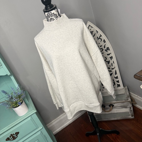 American Eagle Every Day Luxe Mock Neck Sweatshirt Size XL Light Heather Gray - Picture 3 of 14